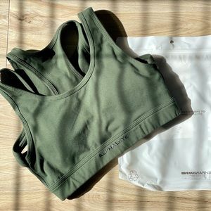 Alphalete sports bra